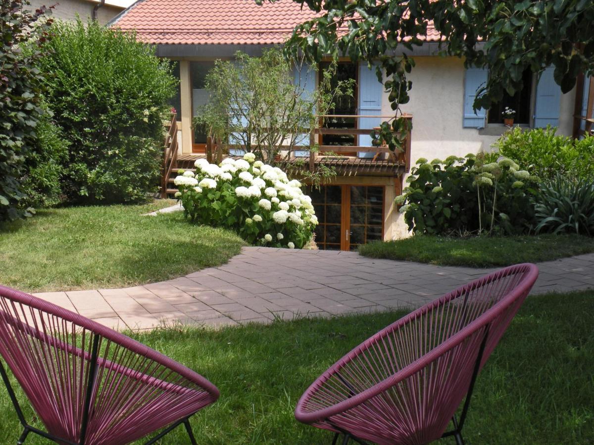 Bed and Breakfast Le Pré Juriens Exterior foto